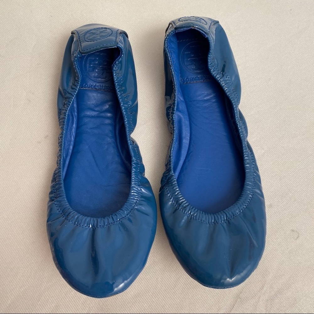 Tory Burch Eddie blue patent leather ballet flats